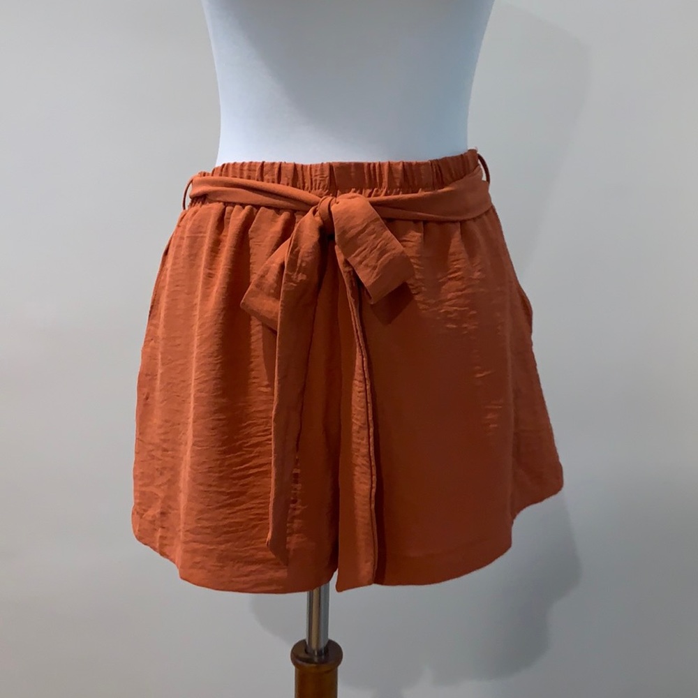 Women's Elastic Tie-Front Shorts